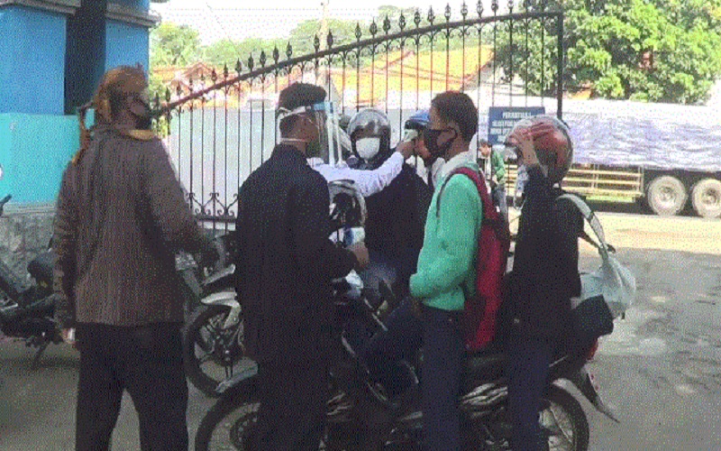 Sekolah di Batang Tolak Calon Siswa Tak Bermasker saat Pendaftaran PPDB Manual
