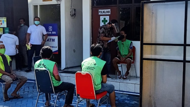 Kejari Tanjung Perak Pindahkan 30 Tahanan ke Rutan Medaeng dengan Protokol Covid-19