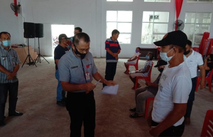 Pemkab Minahasa Tenggara Salurkan BLT-DD kepada Masyarakat 