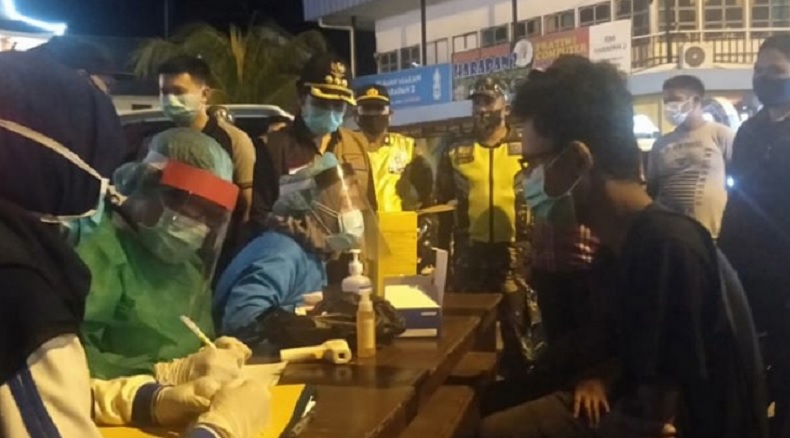 title Rapid Test Dadakan di Singkawang, 132 Orang dari Tempat Keramaian Nonreaktif Rapid Test Dadakan di Singkawang, 132 Orang dari Tempat Keramaian Nonreaktif