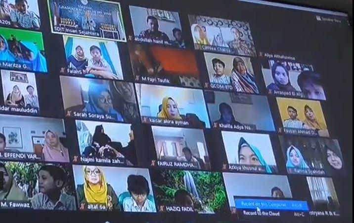 Cegah Corona, SD di Sumedang Gelar Kelulusan secara Virtual