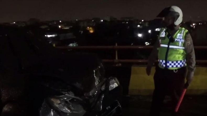 2 Minibus dan Becak Motor Terlibat Kecelakaan di Flyover Pulo Brayan Medan