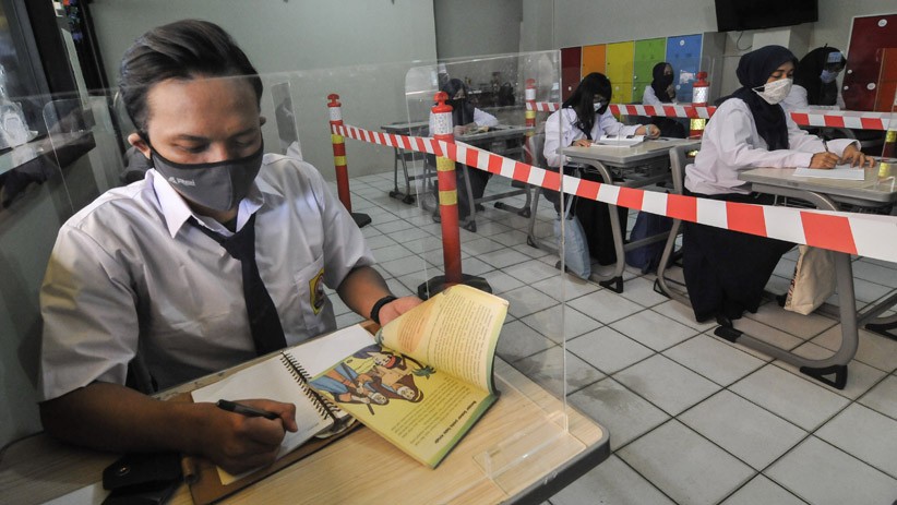 Sekolah New Normal di Bekasi, Ruang Kelas Pakai Sinar Ultraviolet - Bagian 3