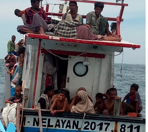 Kapal Nyaris Tenggelam, 94 Warga Rohingya Diselamatkan Nelayan Aceh Utara