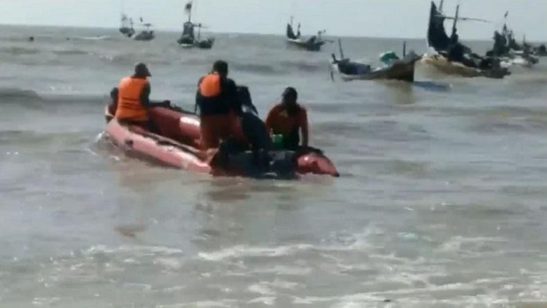 Nelayan di Tuban Hilang saat Melaut, Diduga Terperangkap Jaring dan Terseret Arus