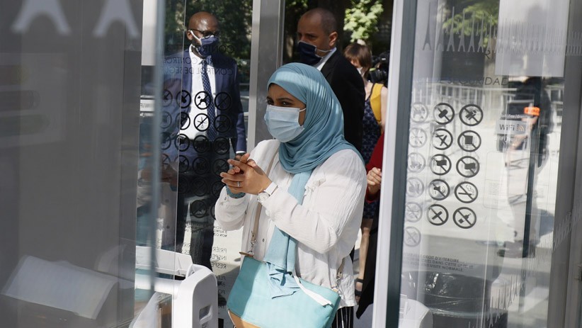 Menara Eiffel Kembali Dibuka, Wisatawan Wajib Patuhi Protokol Kesehatan - Bagian 5