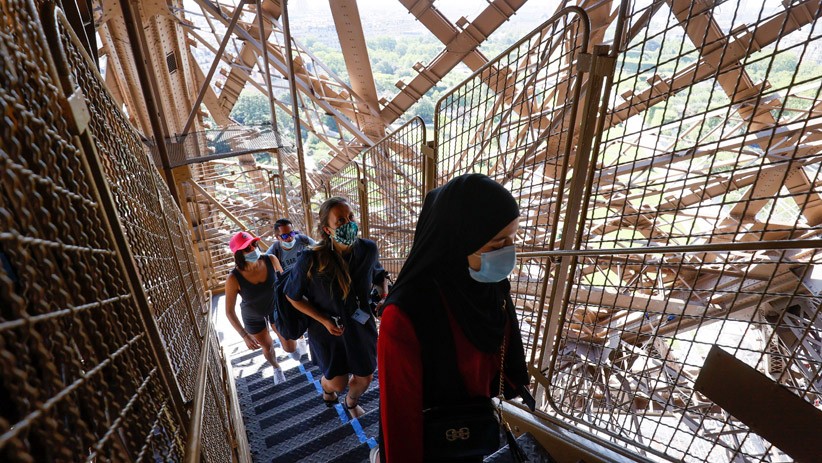 Menara Eiffel Kembali Dibuka, Wisatawan Wajib Patuhi Protokol Kesehatan - Bagian 3