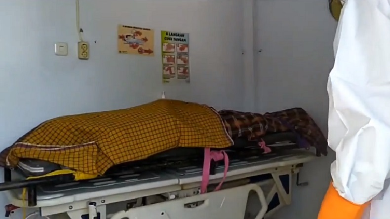 Penemuan Mayat Tergeletak di Pinggir Jalan Hebohkan Warga Wajo