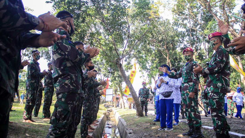 Melihat Latihan Ketahanan Fisik Prajurit Brigade Infanteri 2 Marinir - Bagian 3