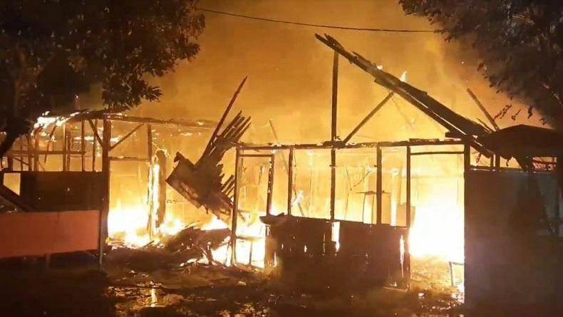 Warung Semipermanen di Pasuruan Ludes Terbakar, Api Diduga dari Kompor yang Lupa Dimatikan