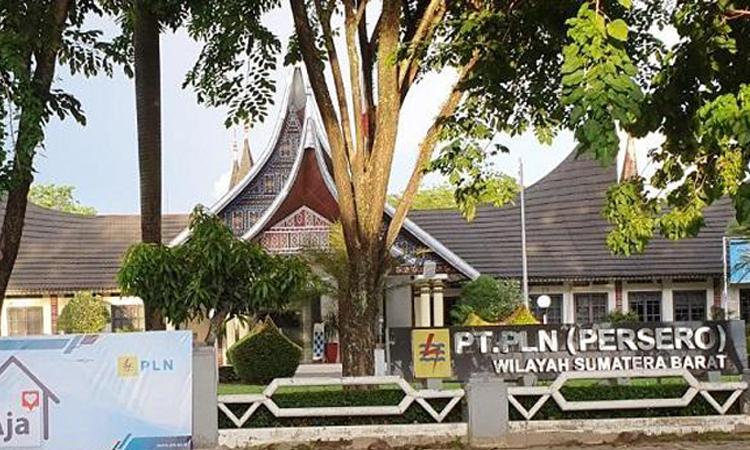 Tagihan Listrik Naik, Warga Padang Pertanyakan PLN