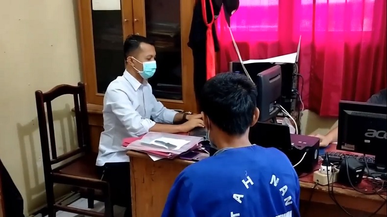 Kolor Ijo di Padang Pariaman Ditangkap saat Jualan Nasi