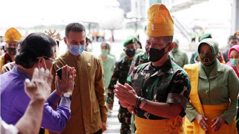 Wagub Musa Rajekshah Sambut Pangdam I BB yang Baru Mayjen TNI Irwansyah