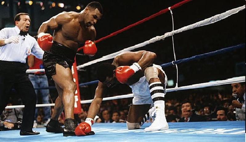 Diajak Taruhan, Mike Tyson Bisa Robohkan Lawan dalam 93 Detik