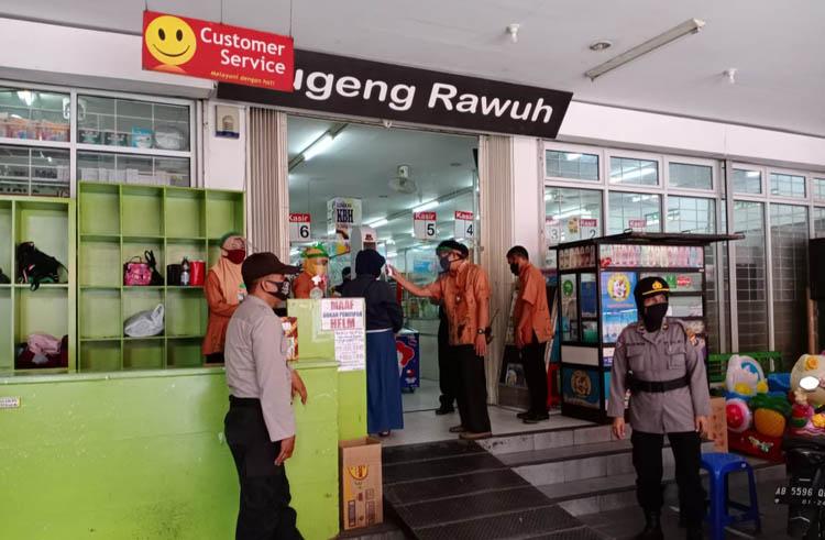 title Jelang New Normal, Polres Kulonprogo Cek Penerapan SOP Protokol Kesehatan di Toserba Jelang New Normal, Polres Kulonprogo Cek Penerapan SOP Protokol Kesehatan di Toserba