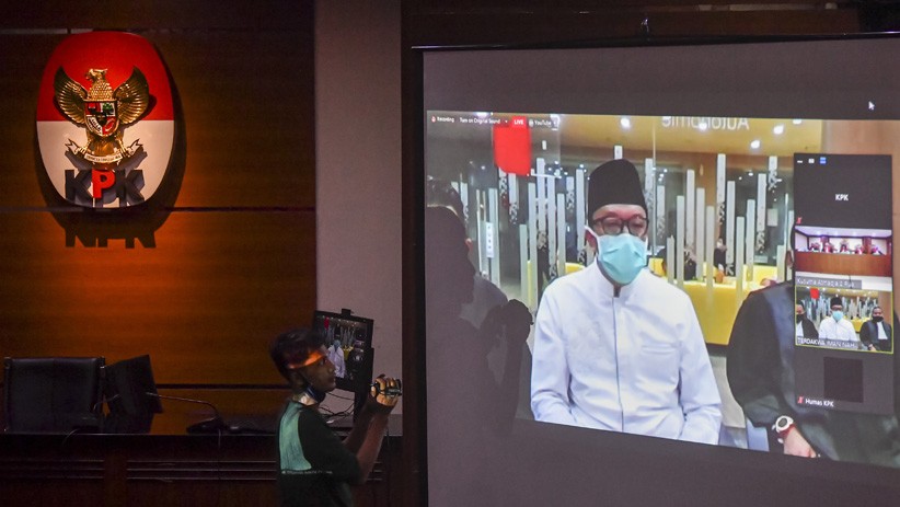 Mantan Menpora Imam Nahrawi Divonis 7 Tahun Penjara - Bagian 2