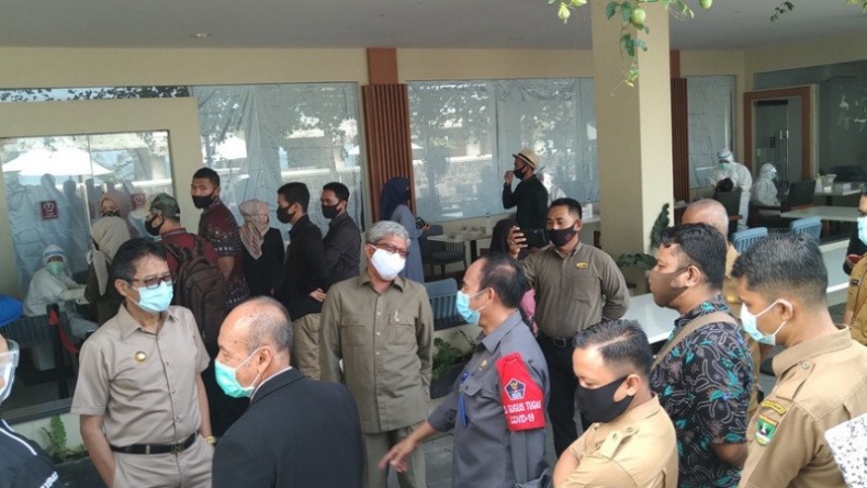 Bangkitkan Pariwisata, Pemprov Sumbar Gelar Tes Swab Gratis untuk Pegawai Hotel