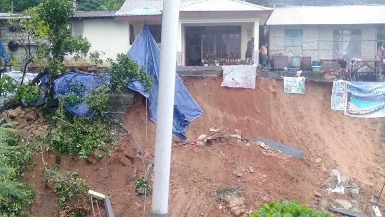 Hujan Deras,  Sejumlah Wilayah di Ambon Diterjang Longsor