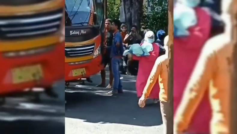 Antar Adik ke Surabaya, Ibu Asal Tuban Melahirkan di Bus AKAP