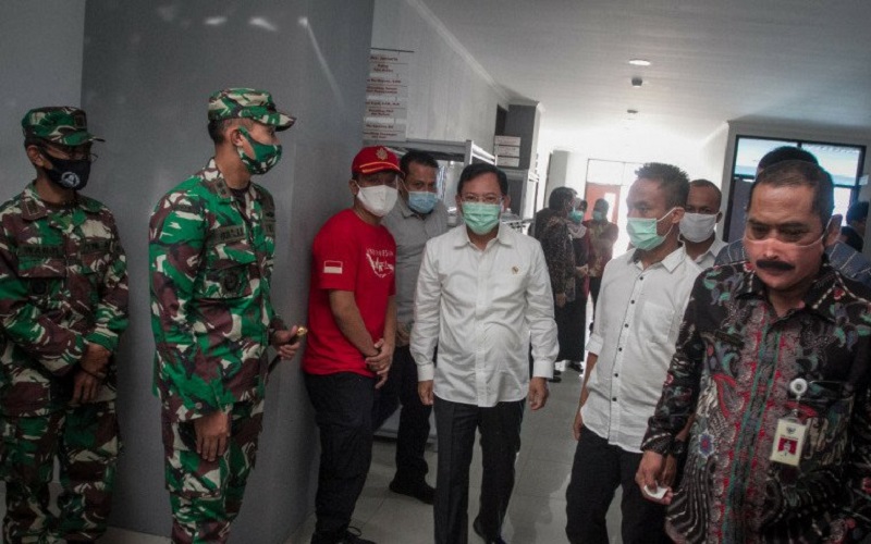 Menkes Terawan Ingin Kembangkan Pengobatan Tradisional di Solo