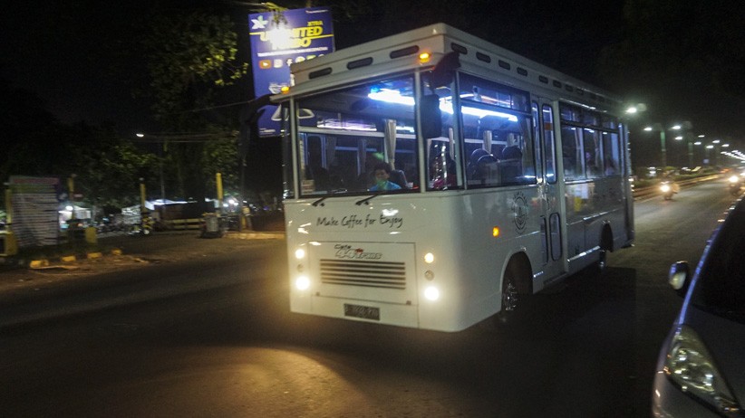 Menikmati Sensasi Cafe Bus Keliling di Pekalongan - Bagian 3
