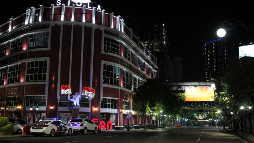 Tekan Penularan Covid-19, Tiga Ruas Jalan di Surabaya Kembali Ditutup - Bagian 2