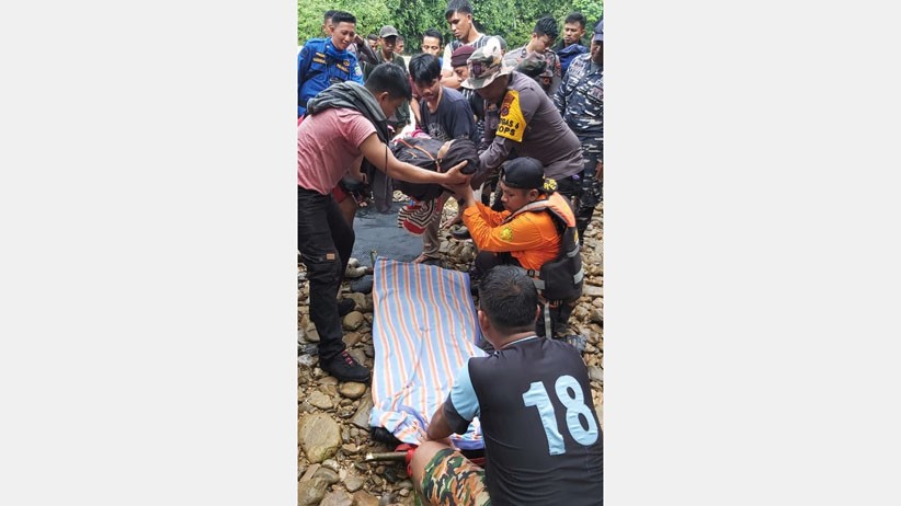 Evakuasi 33 Pendaki Gunung yang Tersesat di Konawe Utara Berlangsung Dramatis - Bagian 3