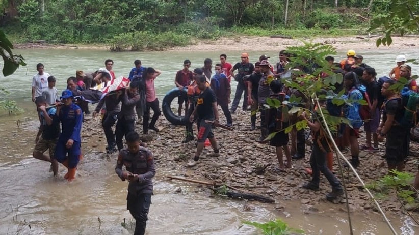 Evakuasi 33 Pendaki Gunung yang Tersesat di Konawe Utara Berlangsung Dramatis - Bagian 2