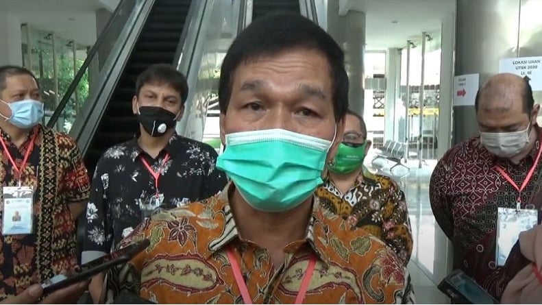 Rektor USU Runtung Sitepu Positif Covid-19