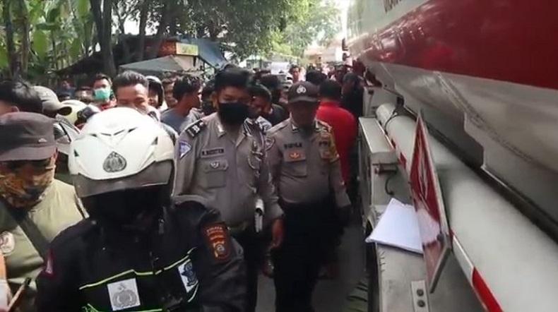 Jatuh dari Sepeda, Bocah 11 Tahun Tewas Terlindas Truk Tangki di Medan