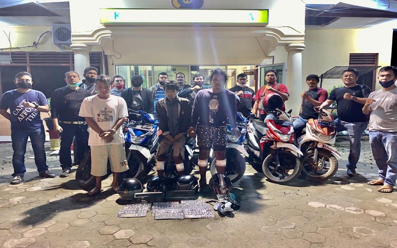 Komplotan Curanmor di Delitua Ditembak Polisi, 5 Sepeda Motor Disita