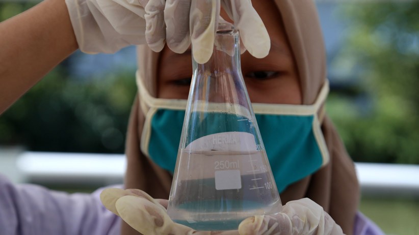 Air Sungai Kalimas Surabaya Tercemar Klorin, Bahan Utama Disinfektan - Bagian 3