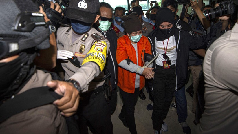 Buronan Pembobol Bank BNI Maria Pauline Lumowa Tiba di Indonesia - Bagian 2