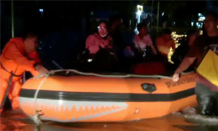 Hujan Deras, 3 Kecamatan di Padang Dilanda Banjir