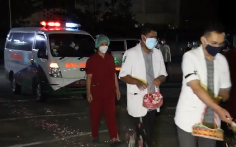 Gugur karena Covid-19, Jenazah Dokter RSUD Grobogan Disambut Isak Tangis Rekan Kerja