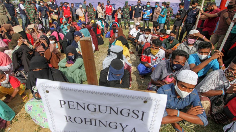 99 Pengungsi Rohingya di Aceh Dipindahkan ke Penampungan Sementara - Bagian 1