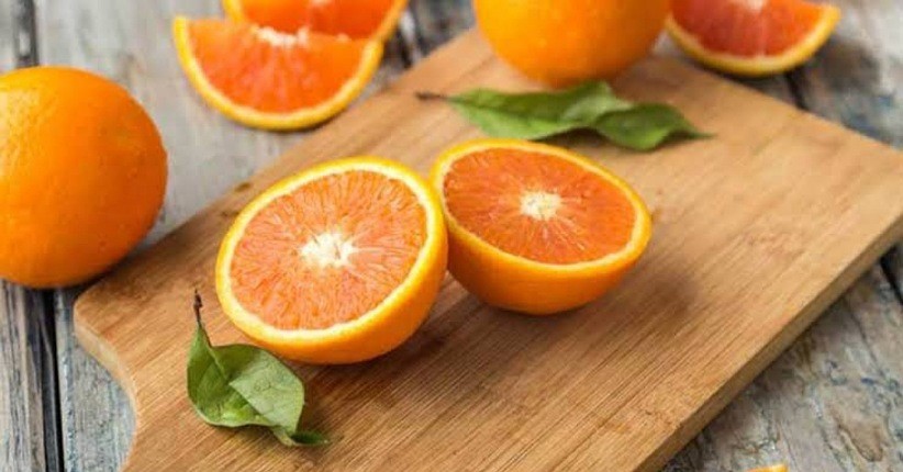 Mengenal Manfaat Unik Buah Jeruk untuk Aroma Parfum dan Smartphone