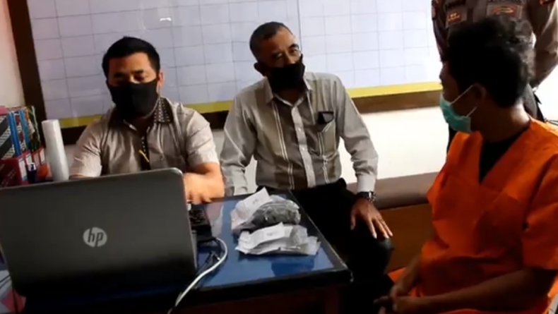 Sepi Penumpang, Tukang Ojek Pangkalan di Padang Panjang Isap Sabu