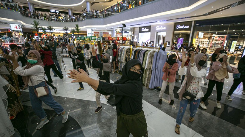 Promosi Pariwisata Kota Batam, Pengunjung Ikuti Flash Mob di Pusat Perbelanjaan - Bagian 1
