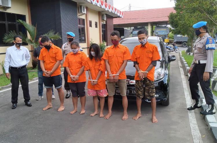 Culik dan Aniaya Pencuri Sepeda Motor, 5 Warga Ditahan Polisi