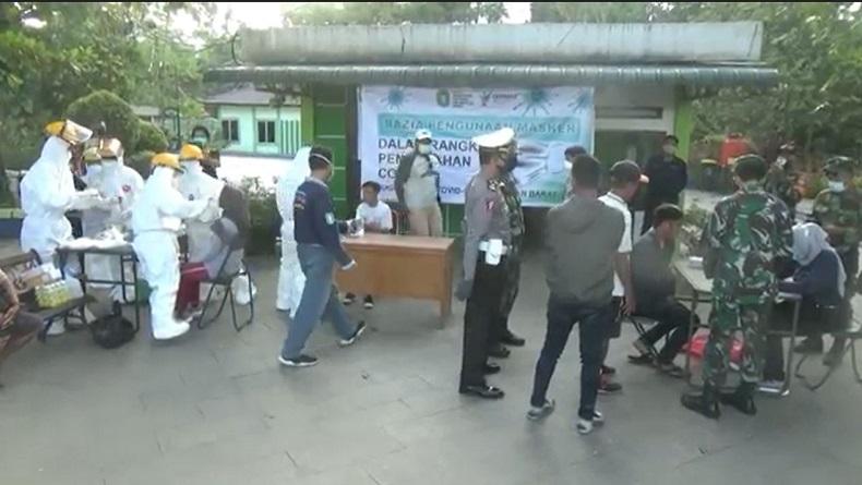 title Cegah Penyebaran Covid-19, Tim Gabungan Razia Masker dan Swab Test di Pontianak Cegah Penyebaran Covid-19, Tim Gabungan Razia Masker dan Swab Test di Pontianak