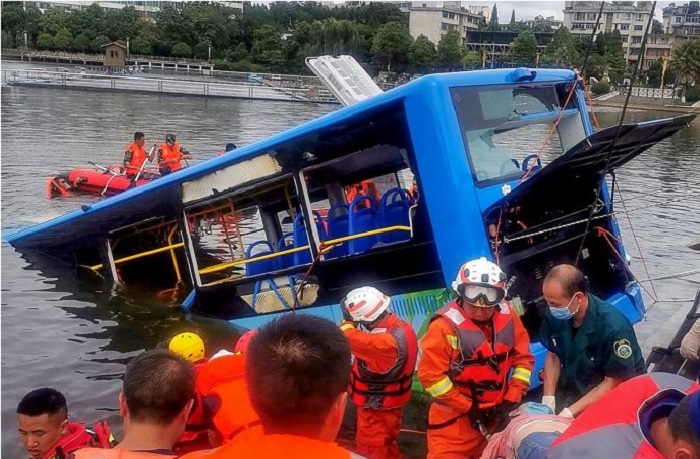  Terungkap, Alasan Sopir Sengaja Ceburkan Bus ke Danau Tewaskan 21 Orang di China