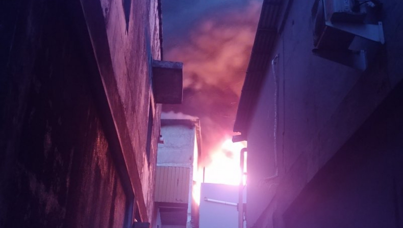 Polisi Cari Tahu Penyebab Pasti Kebakaran Toko di Pasar Raya Padang