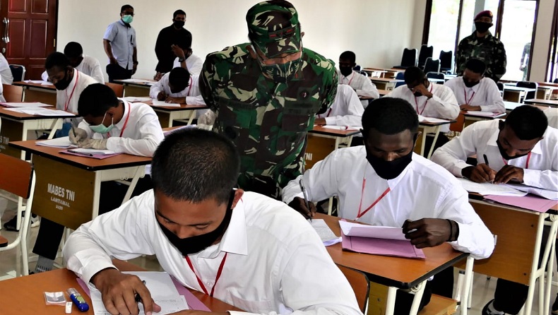 Putra Asli Papua Antusias Ikut Seleksi Prajurit TNI AL di Sorong