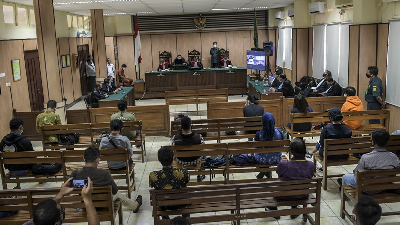 Penyiram Air Keras Novel Baswedan Divonis 2 dan 1,5 Tahun Penjara - Bagian 3