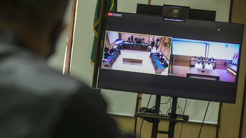 Penyiram Air Keras Novel Baswedan Divonis 2 dan 1,5 Tahun Penjara - Bagian 2