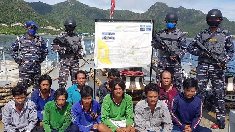 TNI AL Tangkap Kapal Asing di Laut Natuna, 10 Warga Vietnam Diamankan - Bagian 2