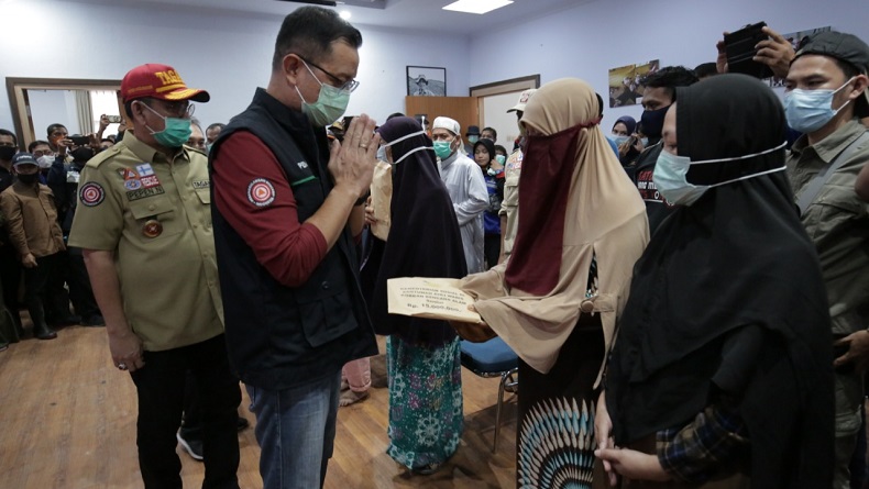 Mensos Juliari Pastikan Makanan dan Air Bersih Korban Banjir Bandang Luwu Utara Terpenuhi