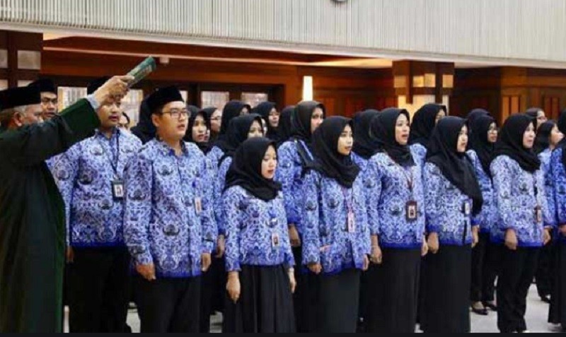 Gaji Ke-13 PNS Cair Agustus, Sri Mulyani Sebut untuk Stimulus Ekonomi
