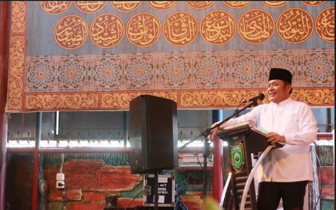Buka Al Quran Raksasa, Herman Deru Dongkrak Pertumbuhan Wisata Religi